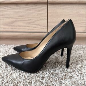 Black Jessica Simpson Stiletto Heel
